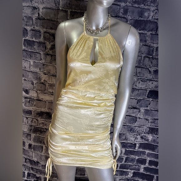 Yellow Satin Brocade Mini Bodycon Summer Dress - Picture 10 of 16